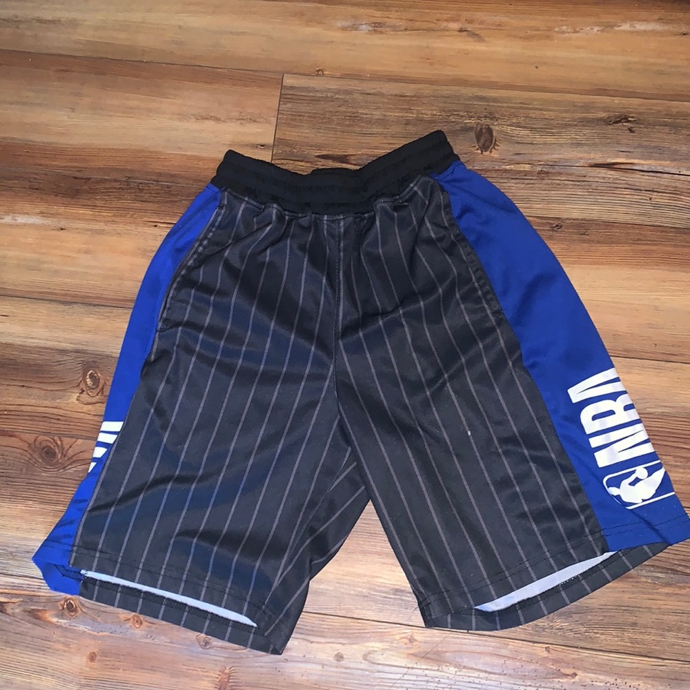 Mens small basketball shorts